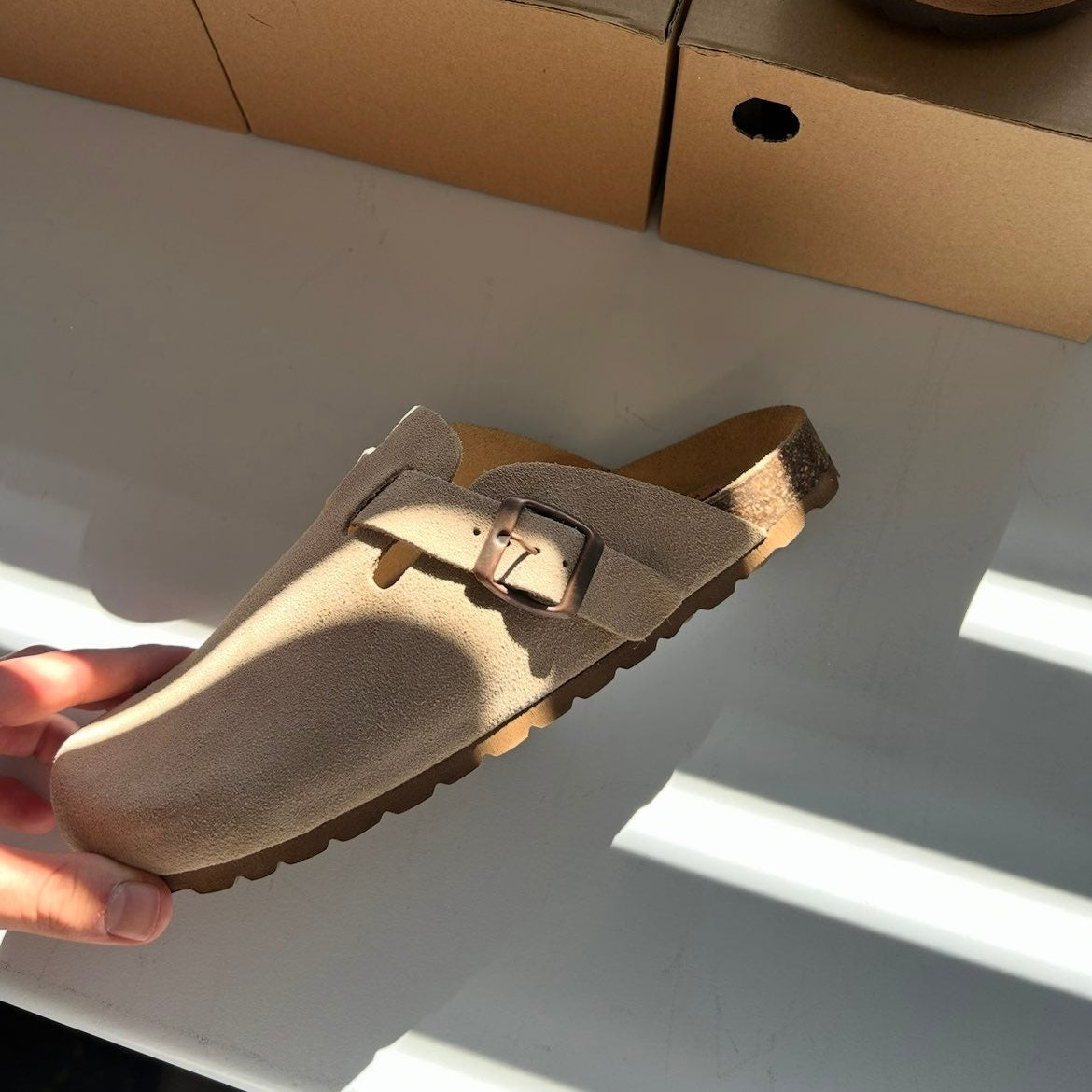 Bios Slides beige